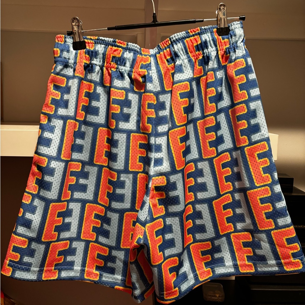 Eric Emanuel EE pattern short size S brand new